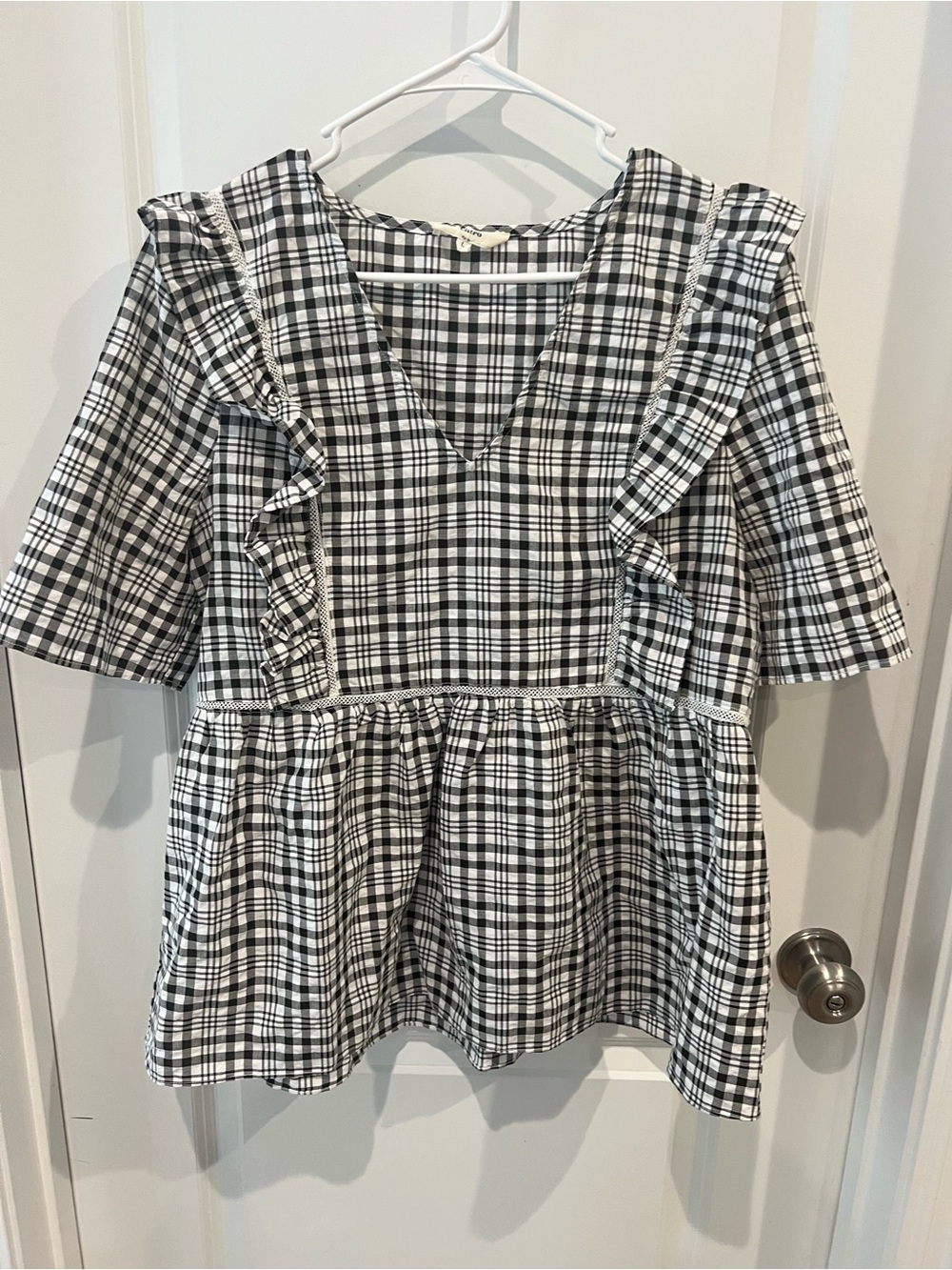 entro Black and White Plaid Ruffle Peplum Top